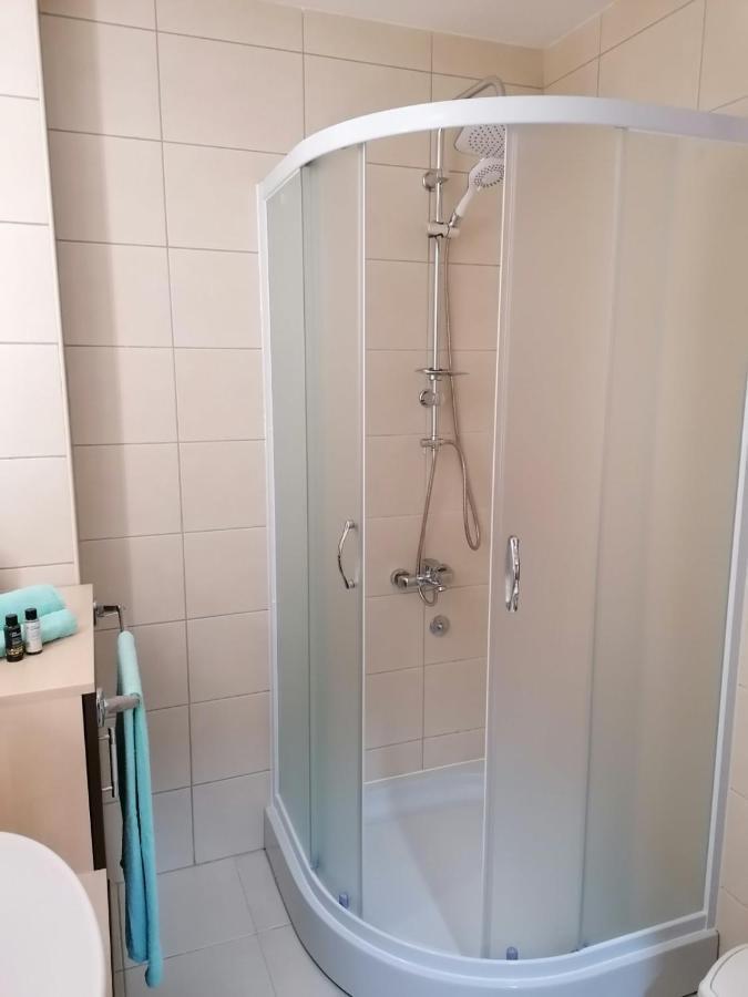 Emili Apartman Ягодина Экстерьер фото